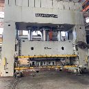 []南通锻压1600吨，台面2.2米4.5米，开口2.1米，滑块行.