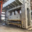 []南通锻压1600吨，台面2.2米4.5米，开口2.1米，滑块行.