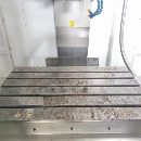 []经台典群T-10L加工中心线两一硬导轨，BT40主轴8000转.